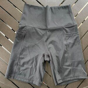 AERIE - Offline Goals - High Rise Bike Short - 7" inseam - BLACK